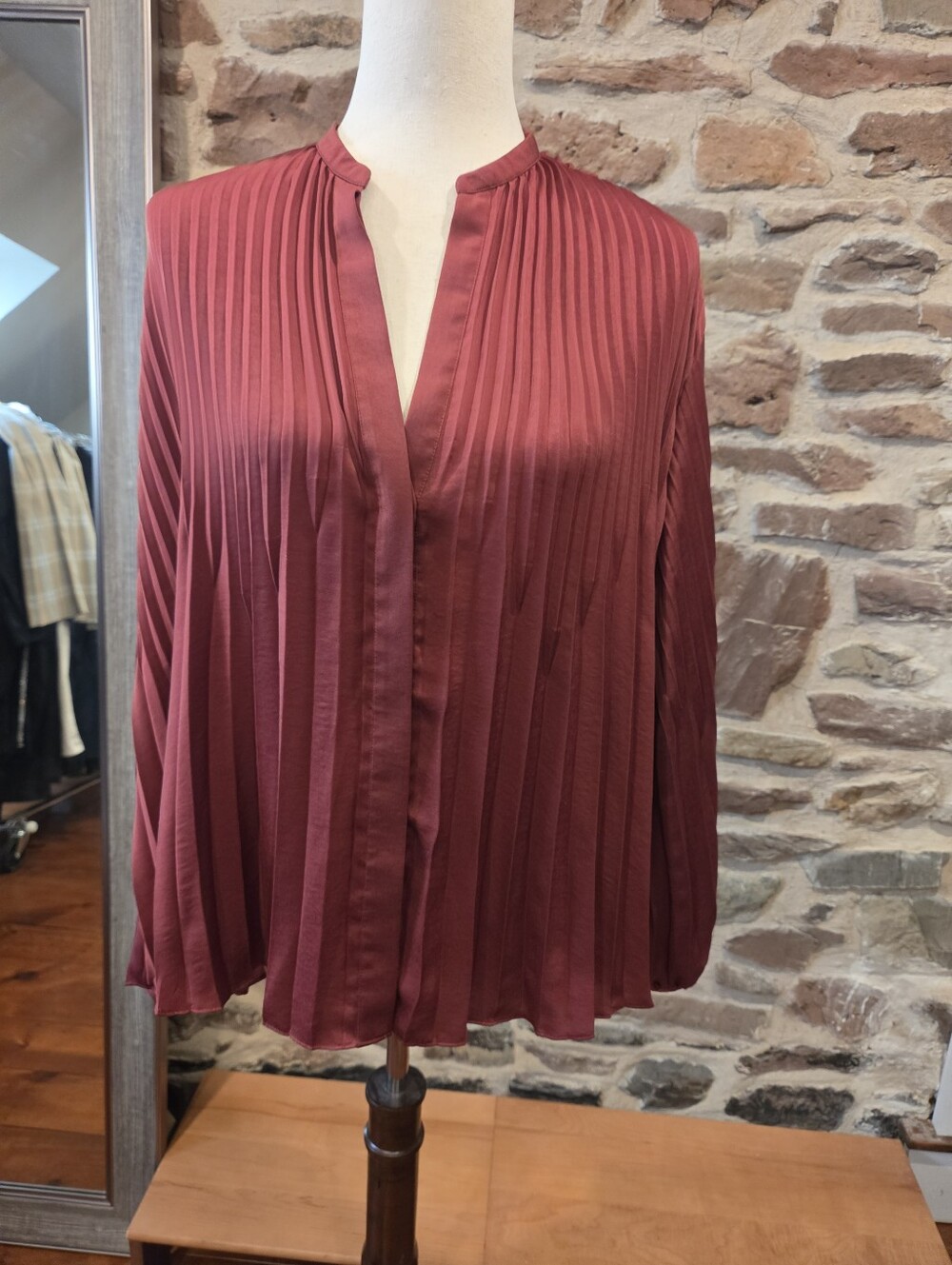 Vince Pleated Plisse V-Neck Long Sleeve Top in Rust